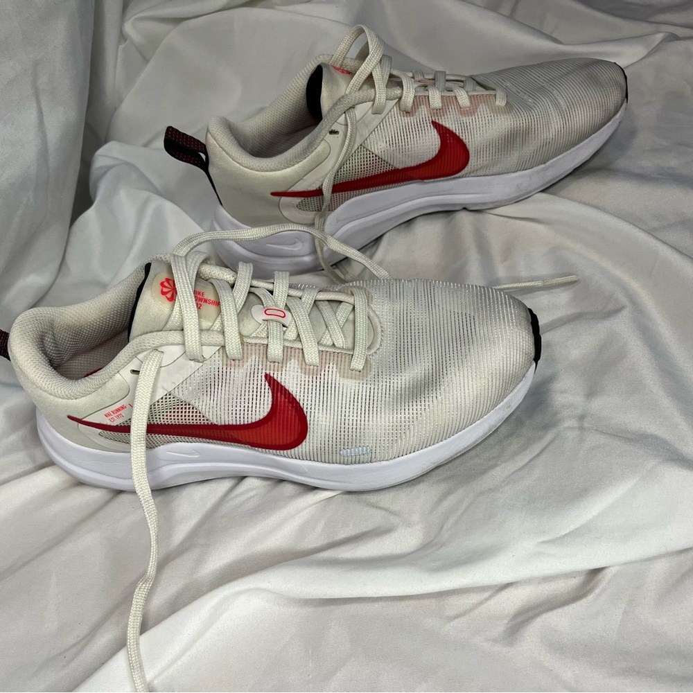 Nike Women’s Downshifter 12 'Phantom University Red’